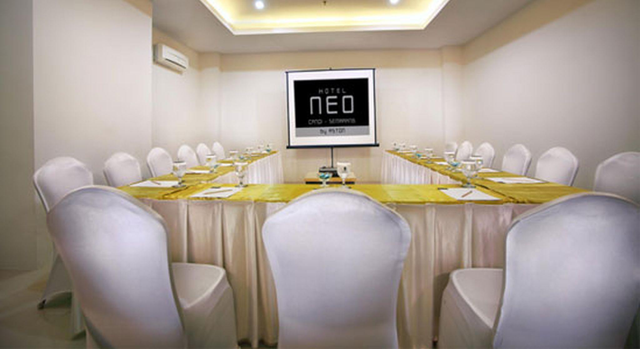 Hotel Neo Candi Simpang Lima - Semarang By Aston Exterior foto