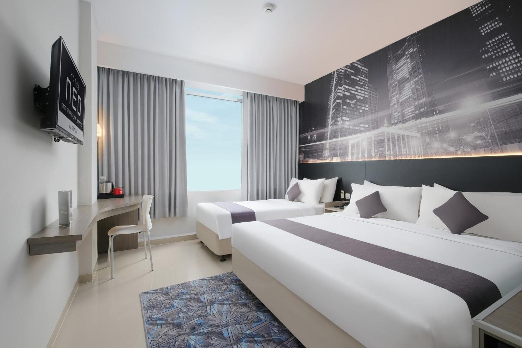 Hotel Neo Candi Simpang Lima - Semarang By Aston Exterior foto
