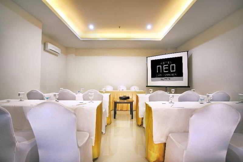 Hotel Neo Candi Simpang Lima - Semarang By Aston Exterior foto