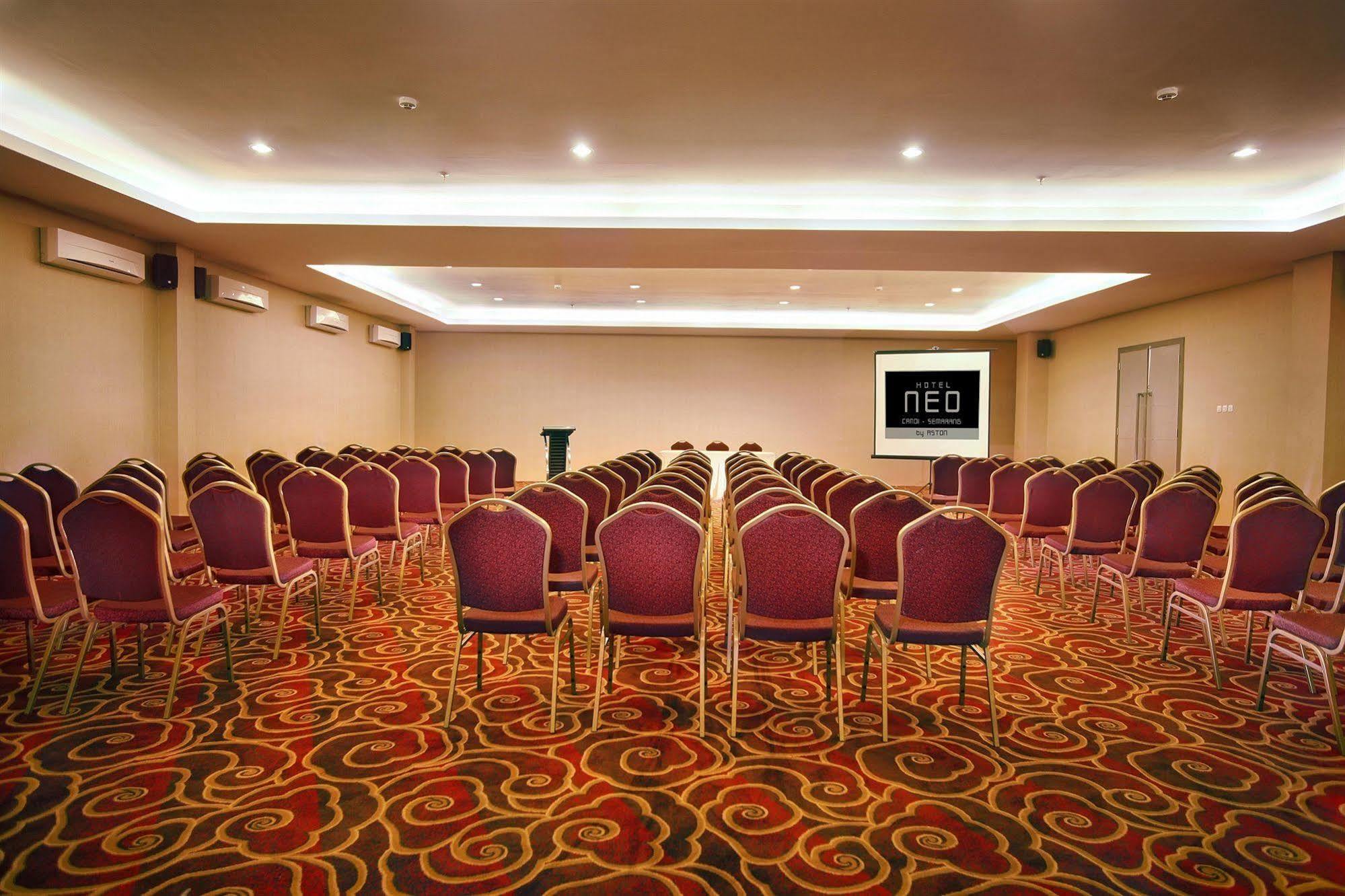 Hotel Neo Candi Simpang Lima - Semarang By Aston Exterior foto